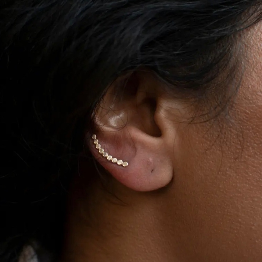 SET & STONES Cecilia Ear Climbers